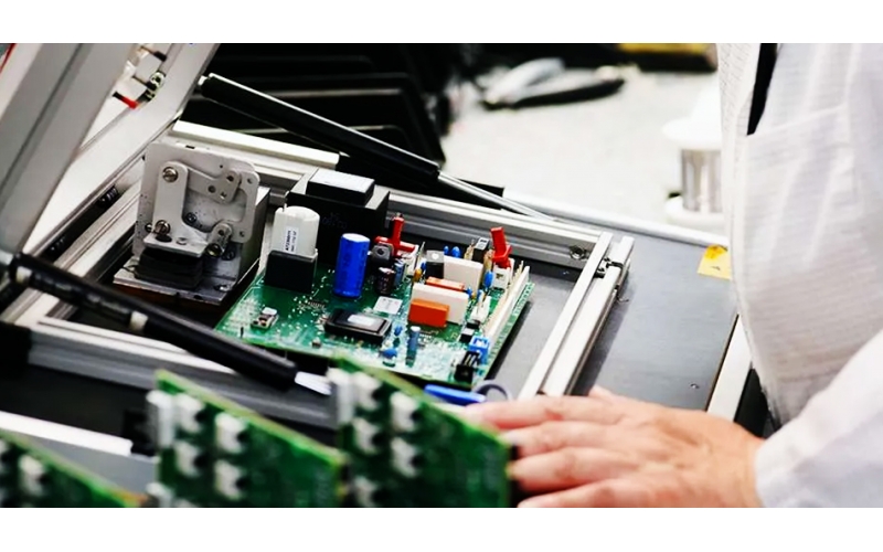 ICT在線測(cè)試與FCT功能測(cè)試：哪種方案更適合你的產(chǎn)品？